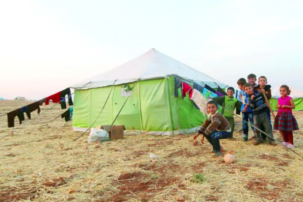 إيران تساند الأسد في حلب عبر ميليشيات عراقية ولبنانية بإشراف سليماني