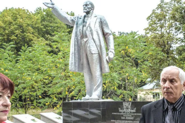 حظر الرموز الروسية في أوكرانيا يشعل الجدل حول الهوية الوطنية