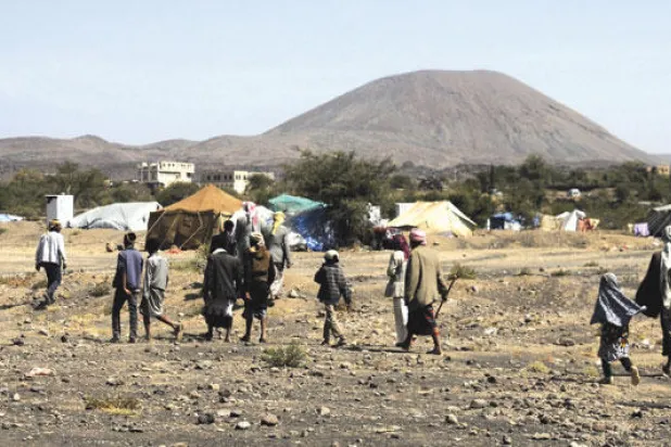 إنزال جوي لدعم الجيش الوطني بالسلاح في تعز