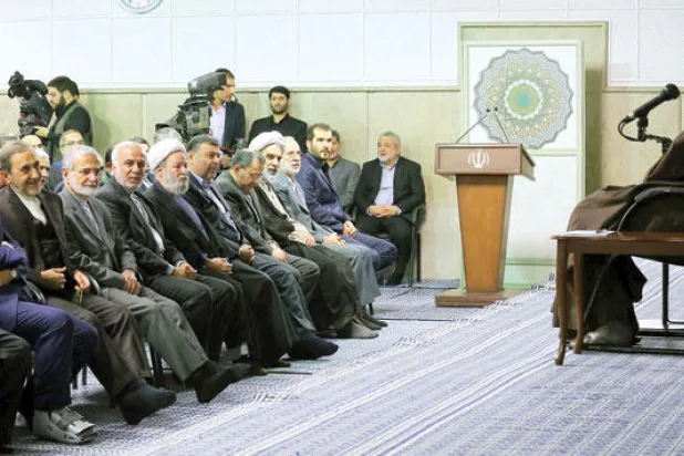 خامنئي يخشى على النظام الإيراني من {التغلغل} الأميركي