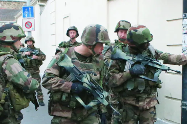 مدبر هجمات باريس درس في مدرسة كاثوليكية وتسكع في الحانات