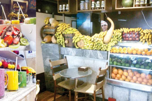 «أبو شاكر».. لقب أصبح علامة فارقة في سوق الصالحية بدمشق