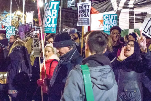 المعارضة العمالية تصوت «كل حسب ضميره» لضربات جوية في سوريا