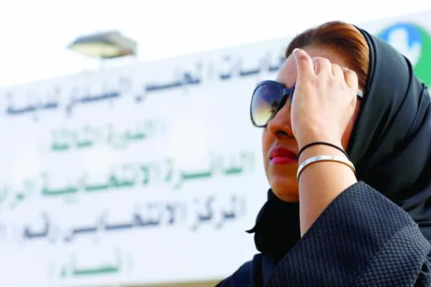 الانتخابات السعودية: المرأة تصدح بصوتها مع الرجال في مراكز الاقتراع