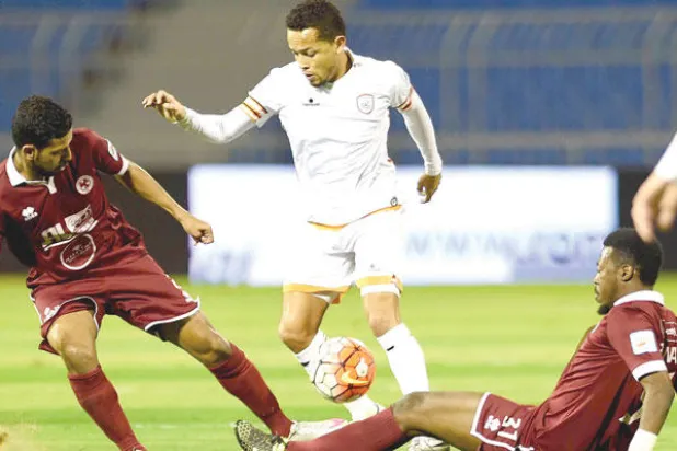 فهد بن خالد يعد الشبابيين  بمهاجم «سوبر ستار»