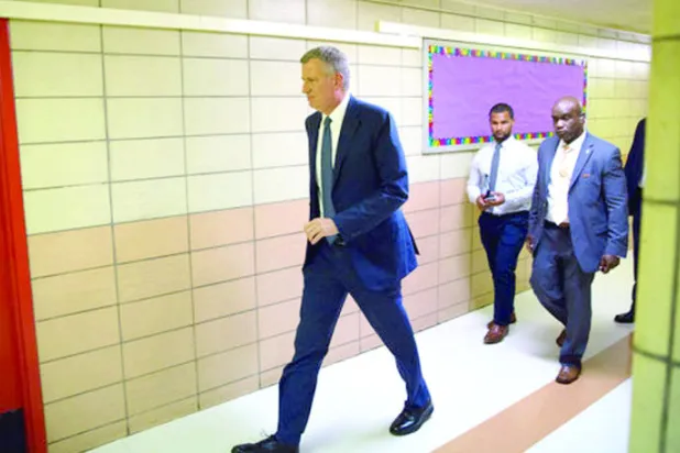 نيويورك تواجه انتقادات التعليم بـ«قائمة أهداف»