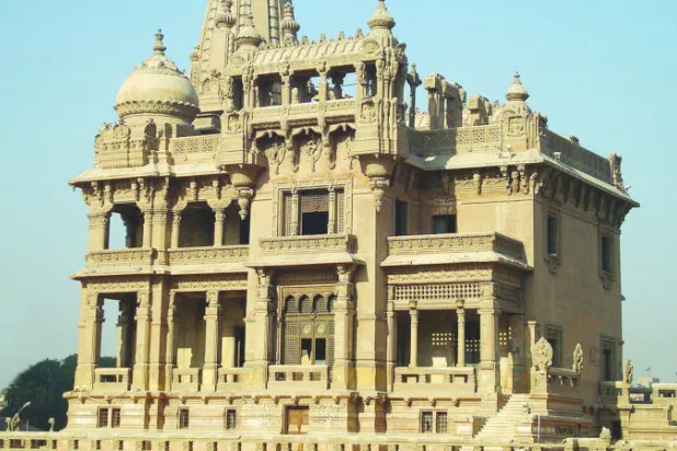 «عقار له تاريخ»: قصر البارون.. درة «مصر الجديدة»