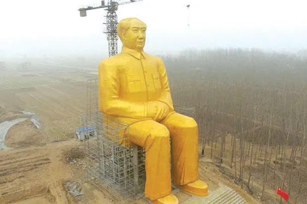 ضجة في الصين بعد هدم تمثال ضخم للزعيم ماو تسي تونغ