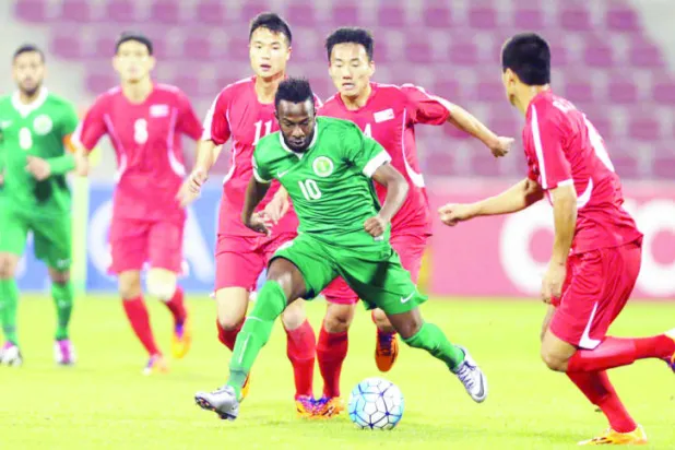 الأخضر الأولمبي يعيد سيناريو الأخطاء الفادحة.. ويسقط بالتعادل