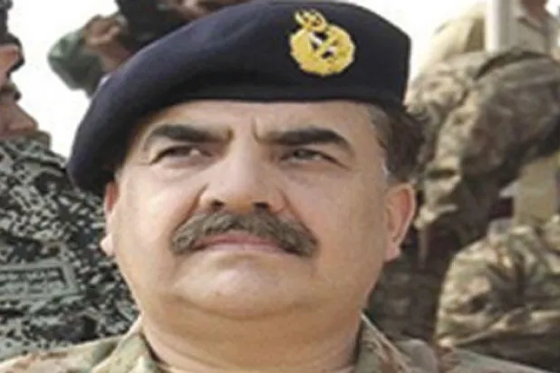 اعتزام قائد الجيش الباكستاني التخلي عن منصبه يثير الجدل