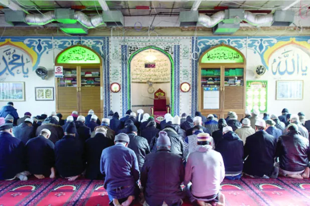 في مدينة لوتون البريطانية.. المسلمون والمسيحيون يقولون: لا للتشدد