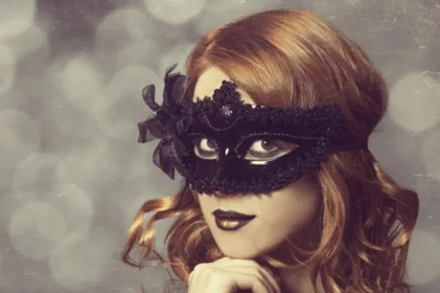 الصور والهوامش.. الأصل والأقنعة