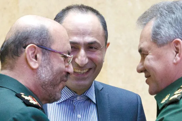 وزير الدفاع الإيراني في موسكو لبحث صفقة أسلحة بـ8 مليارات دولار