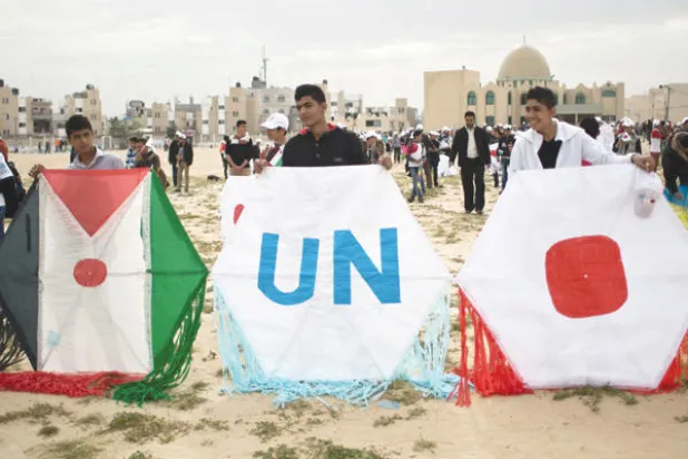 سفير فلسطين لـ «الشرق الأوسط»: السعودية تسمح للفلسطينيين حملة وثائق السفر التقليدية بأداء العمرة