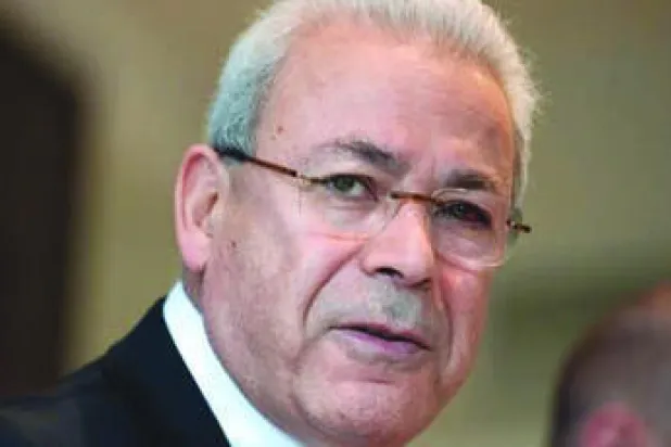 غليون: بعد فوضى الفترة الانتقالية ستتبلور حياة سياسية أكثر انسجامًا