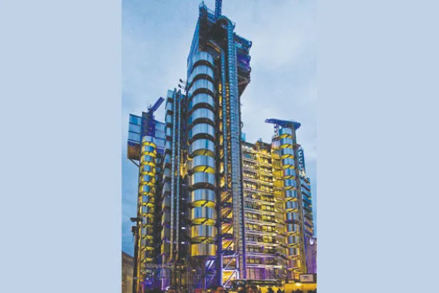 «عقار له تاريخ»: لويدز لندن.. المبنى المقلوب