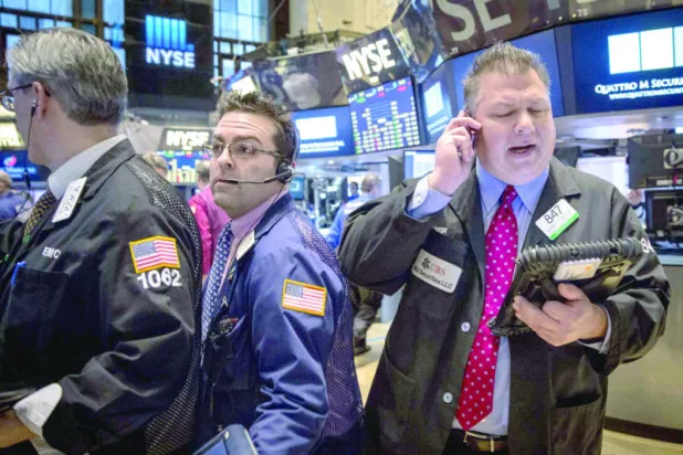 إيجابيات وسلبيات استخدام الروبوتات مستشارين للاستثمار