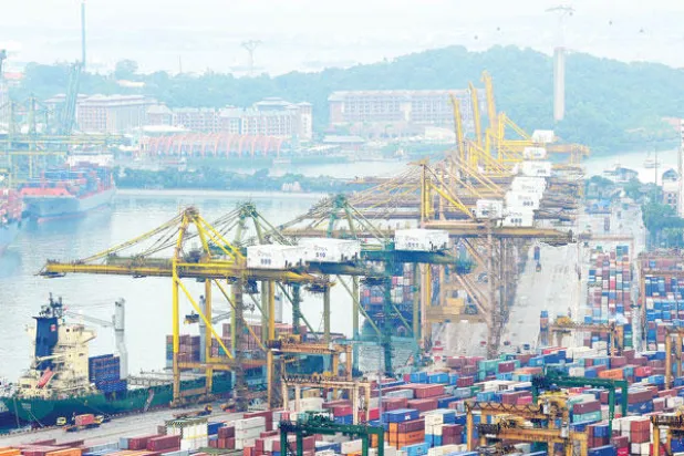 اقتصاد سنغافورة يتعثر متأثرًا بتباطؤ النشاط الصناعي