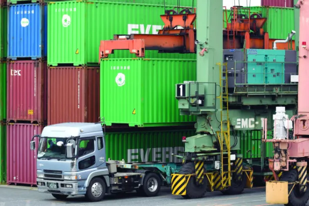 اليابان تستعيد نموها.. و«آبي» يتراجع عن ضريبة المبيعات