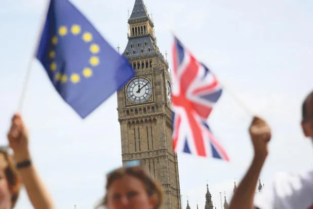 استفتاء بريطانيا يعكس انقسامات أوروبية قديمة