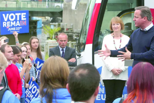 الاستفتاء على «الأوروبي».. صراع أجيال ومرآة لانقسامات المجتمع