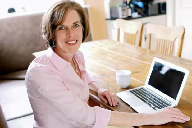 تشريعات جديدة لمكافحة التحرش الإلكتروني بالنساء