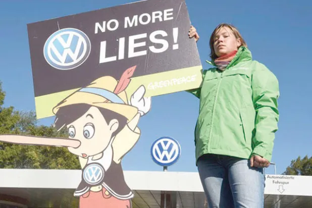 دوامة «فولكس فاغن» تهدد إدارتها العليا