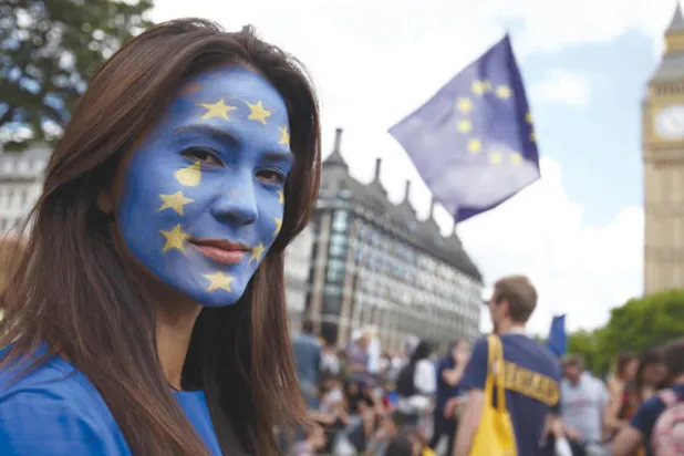 «البريكست» يهدد الهوية المشتركة للأجيال الأوروبية الشابة