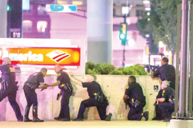 حرب شوارع في أميركا بعد مواجهات دالاس