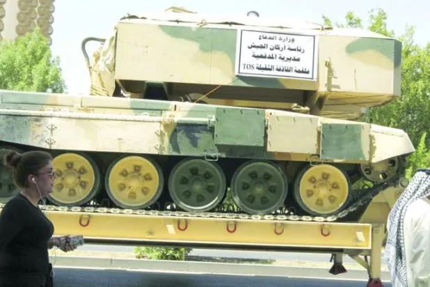 عرض عسكري في بغداد يتسبب بفوضى وإغلاق الجسور والشوارع