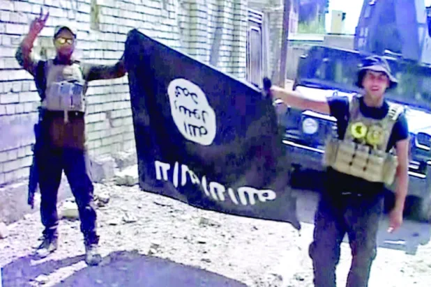 داخل «داعش».. استعدادات هادئة لفقدان «الخلافة»