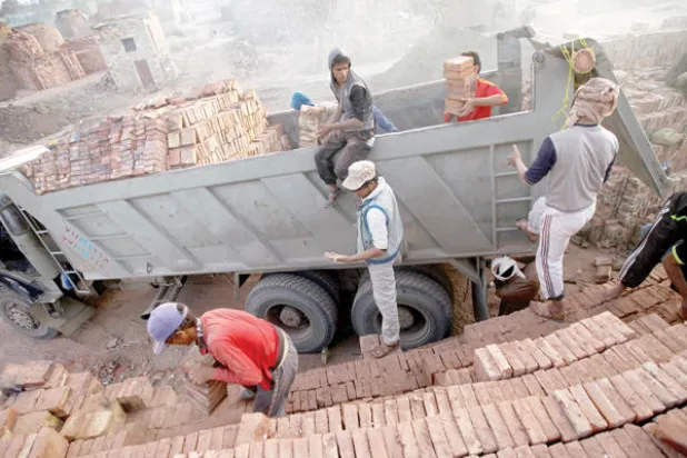 حضرموت غاضبة.. وأموال النفط خارج سيطرة الانقلاب