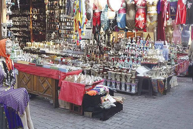 مصر: إجراءات اقتصادية قاسية.. وتصريحات متفائلة