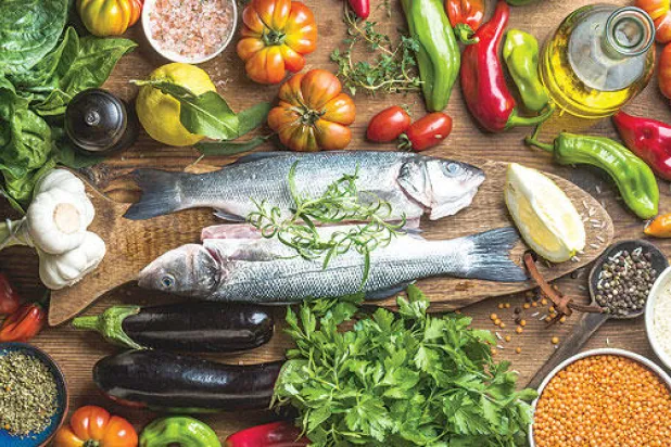 تناقض دراسات «الحمية المثالية»  يحير الأطباء ويربك المراجعين