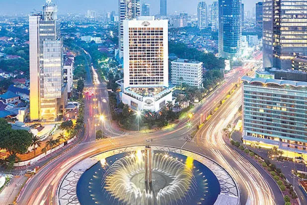 الإصلاحات الهيكلية والتركيبة السكانية تدفع إندونيسيا إلى نمو قوي