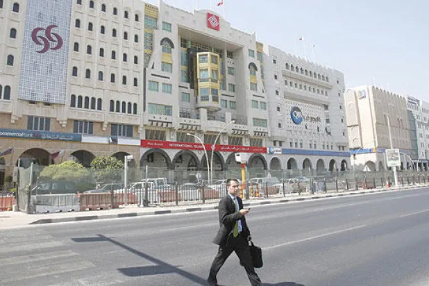 هل تصلح المصارف الخليجية ما أفسده انخفاض أسعار النفط؟