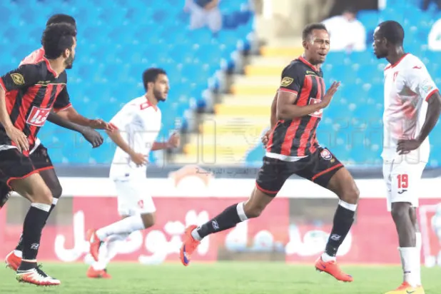 الرائد يكافئ لاعبيه بـ10 آلاف  وإجازة يومين بعد الفوز على الوحدة