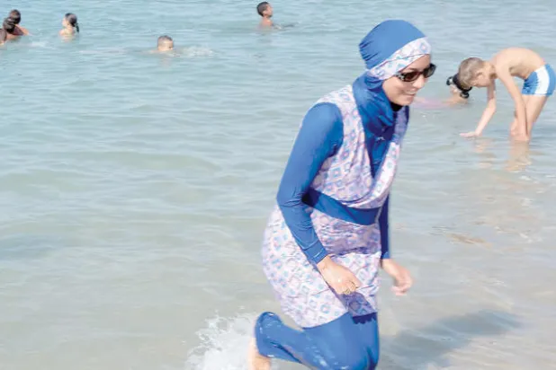 «البوركيني».. والتطرف اللاديني