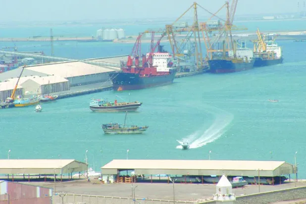 خطط لتوسيع ميناء عدن بعد ازدياد نشاطه التجاري