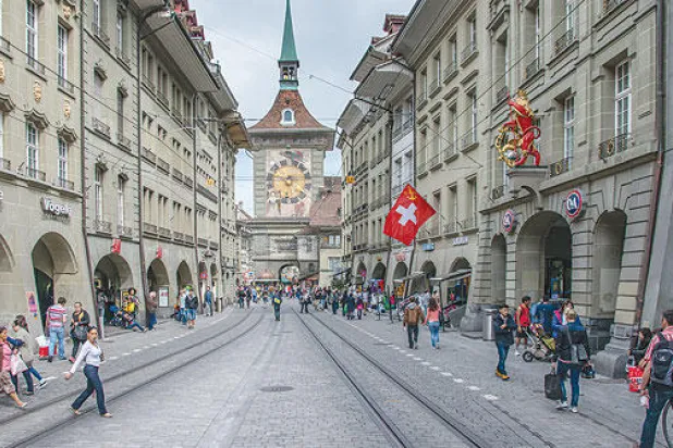 التجارة الخارجية تعزز فرص النمو في سويسرا