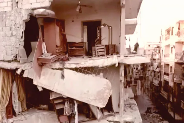 صورتان تبرز ان حجم الدمار الذي تعرضت له مدينة حلب نتيجة قصف النظام السوري (نيويورك تايمز)