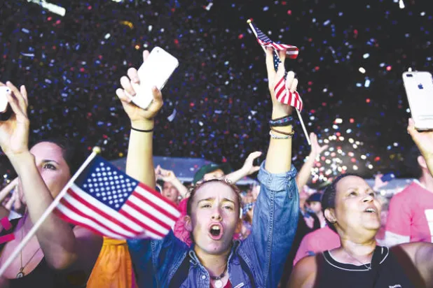 المعسكر الجمهوري يبتهج لتخبط فريق كلينتون.. ويعدّ لتغيير موازين القوى