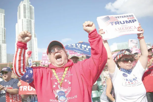 الولايات المتأرجحة.. ساحة معركة شرسة على البيت الأبيض