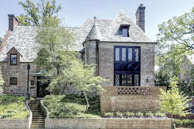 أوباما ينتقل من البيت الأبيض إلى فيللا قريبة منه