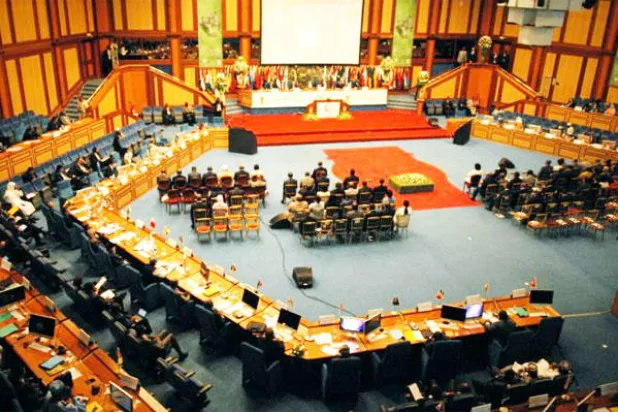 «التعاون الإسلامي»: داعمو انقلابيي اليمن شركاء في استهداف «مكة»