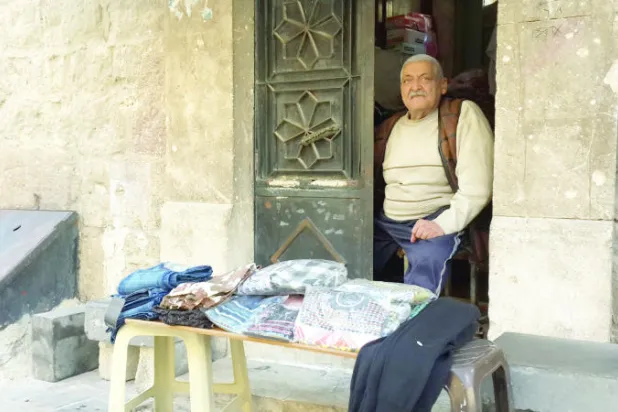 الحصار يستنفد مخزون أهالي حلب من الطعام.. والأمم المتحدة تحذر