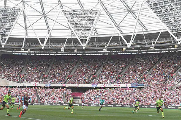 استاد لندن.. أخطاء وخطايا