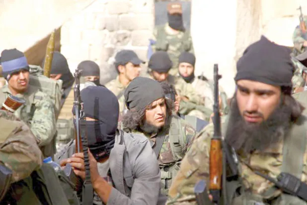 مقاتلو «جبهة النصرة» الذين تحولوا إلى جيش الفتح يتجمعون في إدلب «نيويورك تايمز»