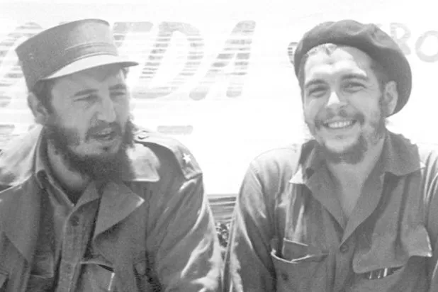 كاسترو وغيفارا..زعيمان غيّرا وجه أميركا اللاتينية