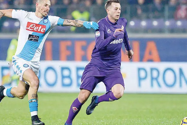 بيرنارديسكي المتألق يعيد فيورنتينا وإيطاليا لذكريات الأسطورة باجيو